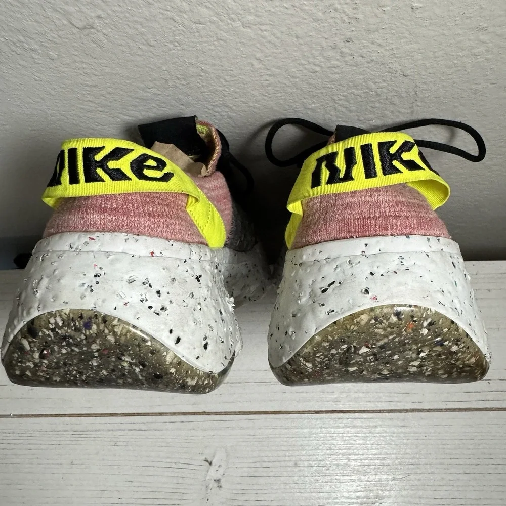 Nike Space Hippie 04 Light Arctic Pink Low Top Sneakers Pink Yellow CD3476-700